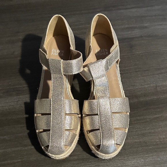 NWOB Eileen Fisher Tilly Gold Jute Espadrille Wedge Sandals Size 8.5 - Picture 3 of 7